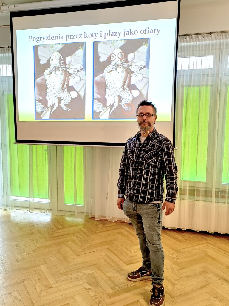 Sebastian Pilichowski w Domu Opieki Dziennej Seniora Wigor Senior Plus z prezentacją